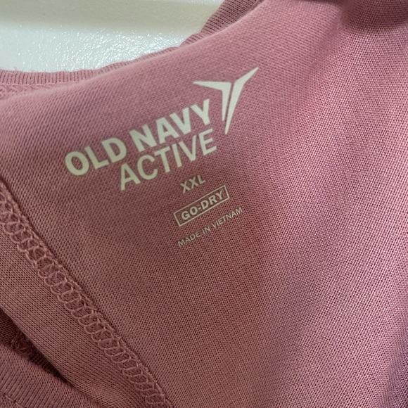 Old navy active tie back top - Picture 3 of 3